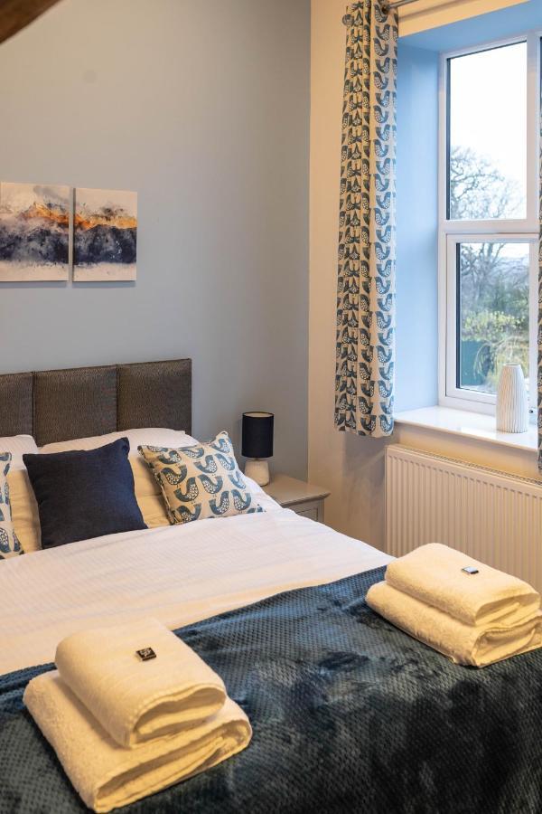 Caer Fedwen Barns Clwyd Cottage Two Bed, Barn Conversion With Private Hot Tub Bodfari ภายนอก รูปภาพ